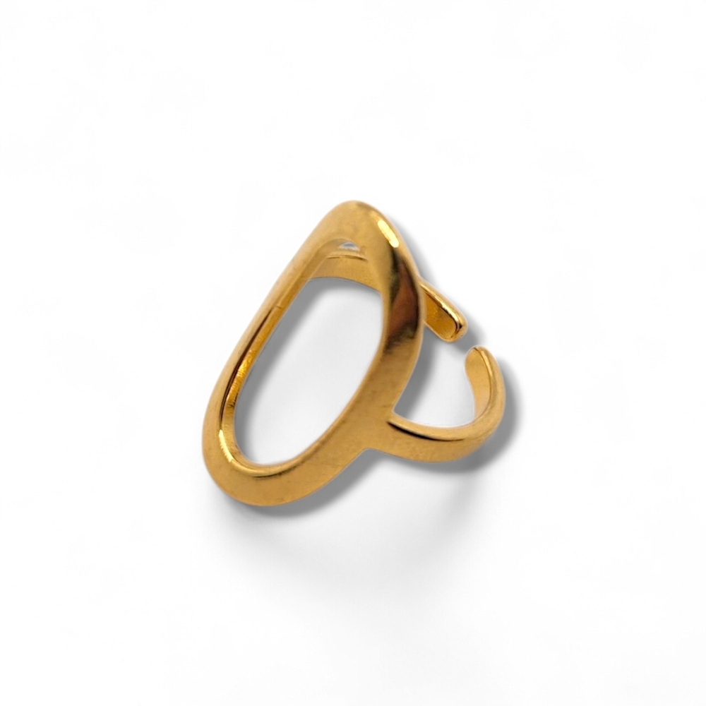 Elegant Gold Ring
